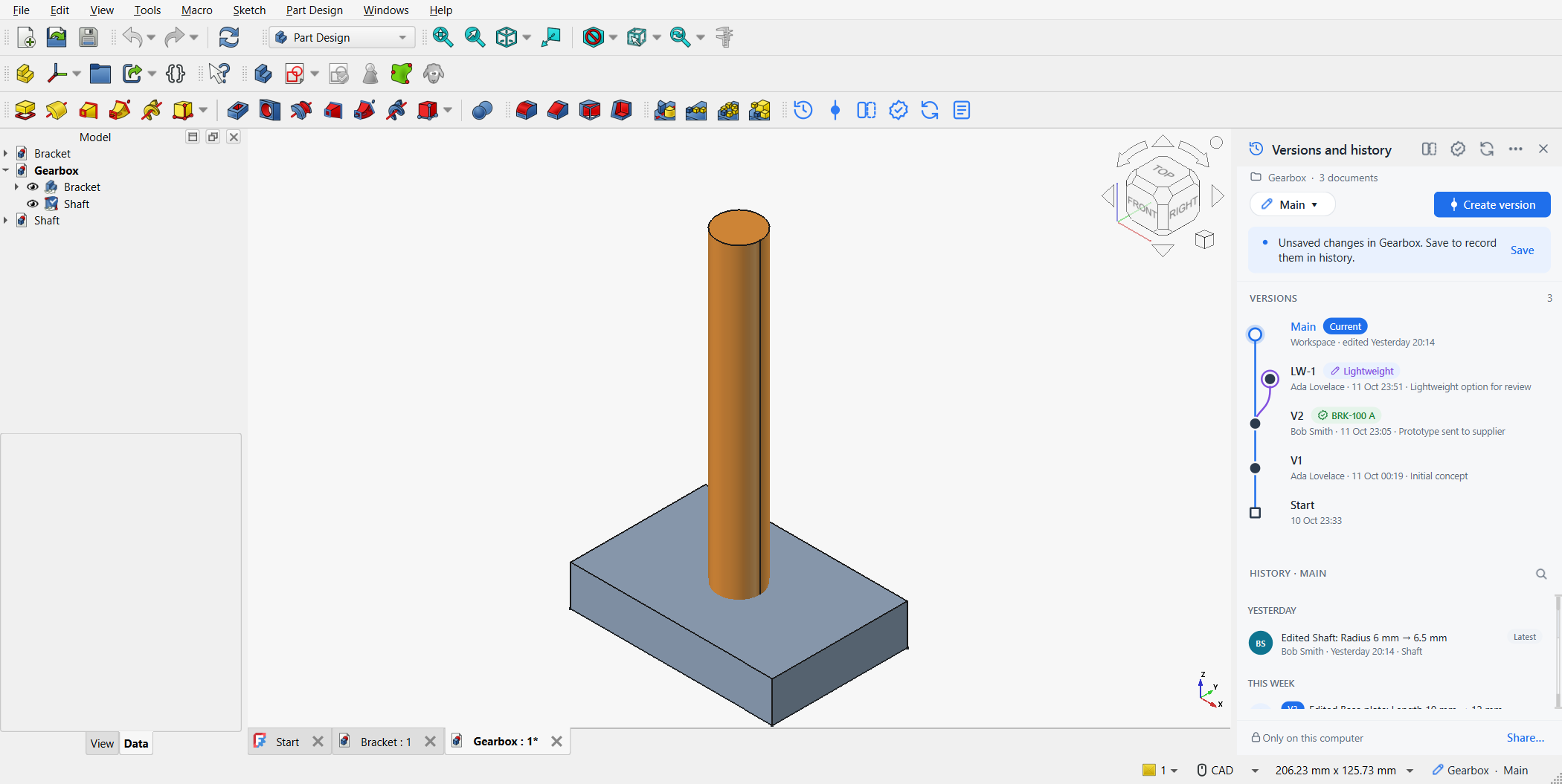 The Versions and history panel next to an assembly in FreeCAD